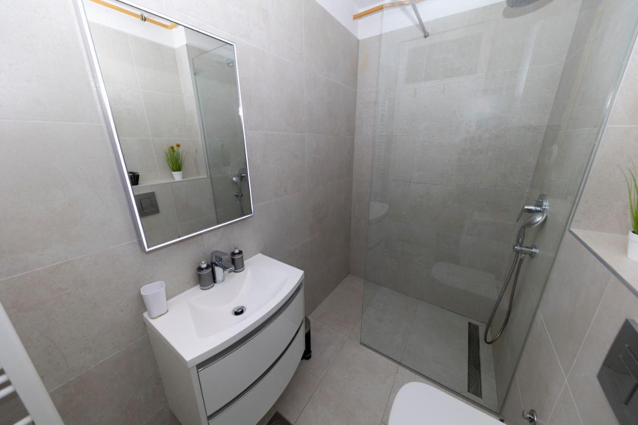 Lusea Apartment Zadar Eksteriør bilde